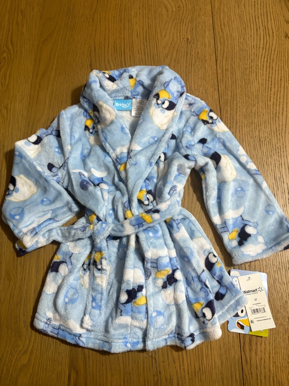 Cozy Light Blue Bluey Plush Kids Robe with Hood and Tie